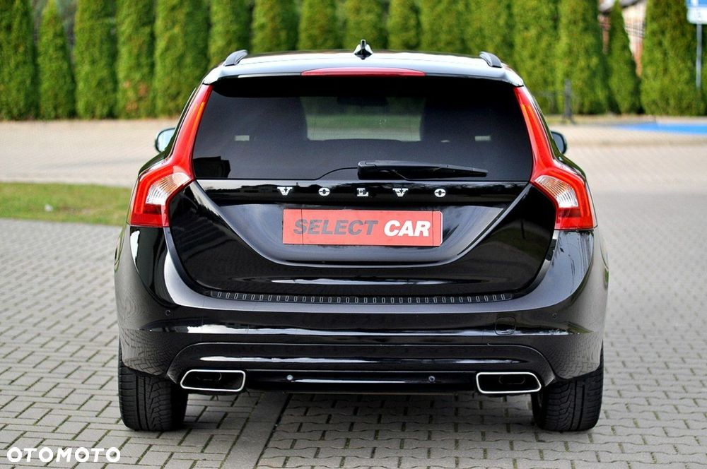 Volvo V60 D3 Drive-E Momentum - 16