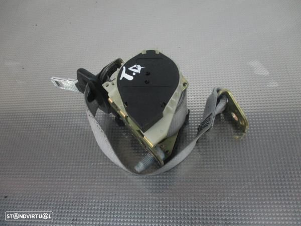 Cinto Tras Dto Mercedes-Benz C-Class (W203) - 4