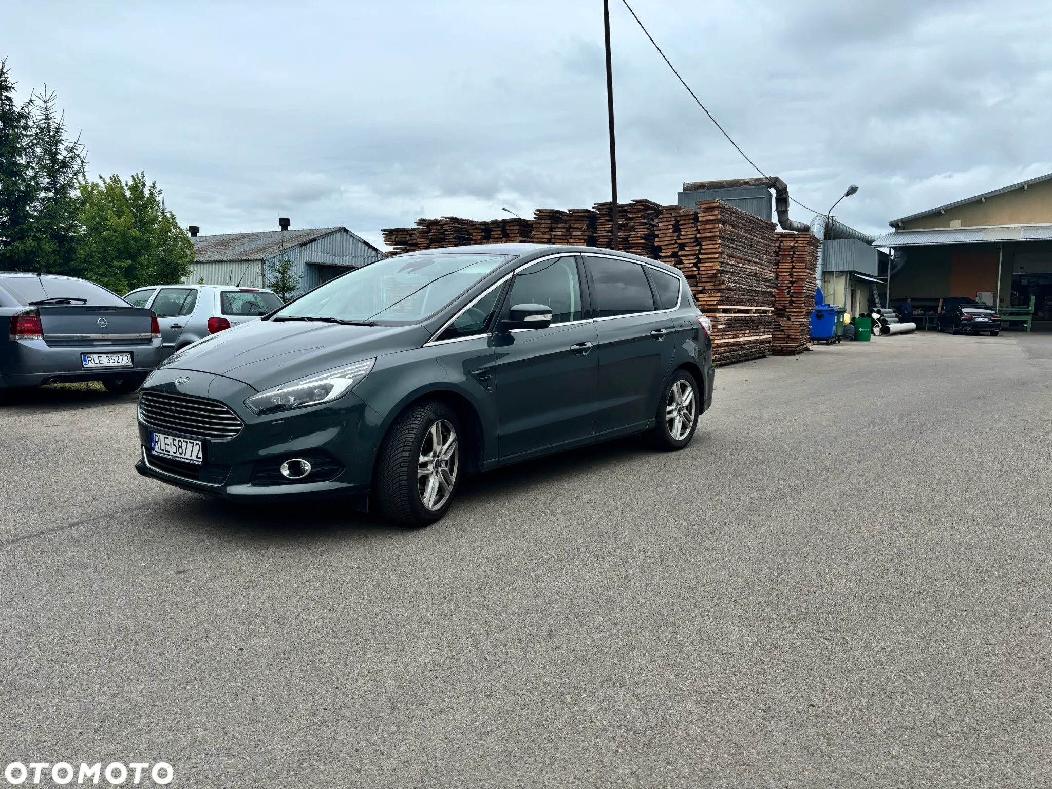 Ford S-Max - 8