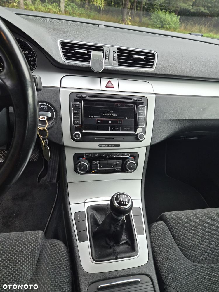 Volkswagen Passat - 5