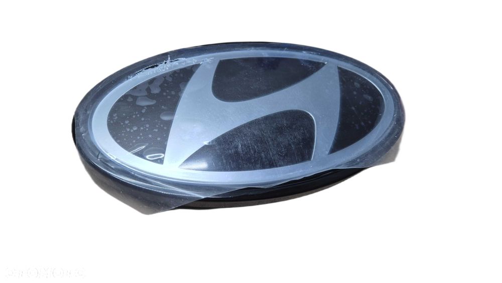 Emblemat Znaczek Logo w Grill + MOCOWANIE Hyundai i30 III 24- OE RADAR - 1