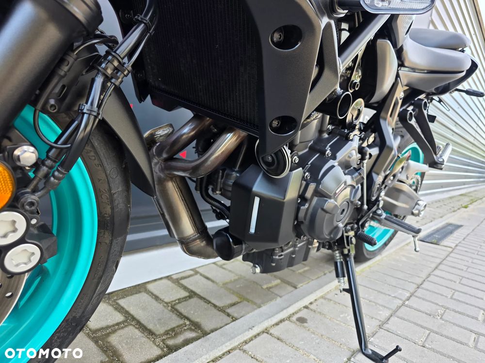 Yamaha MT - 16