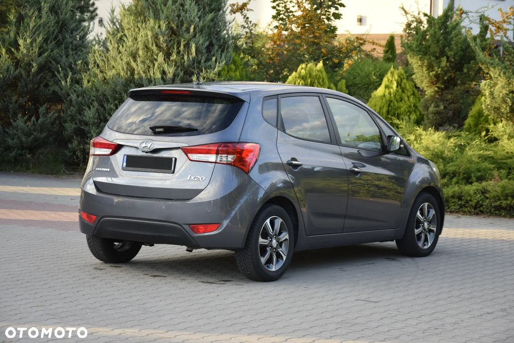 Hyundai ix20 1.6 BlueDrive Classic + - 22