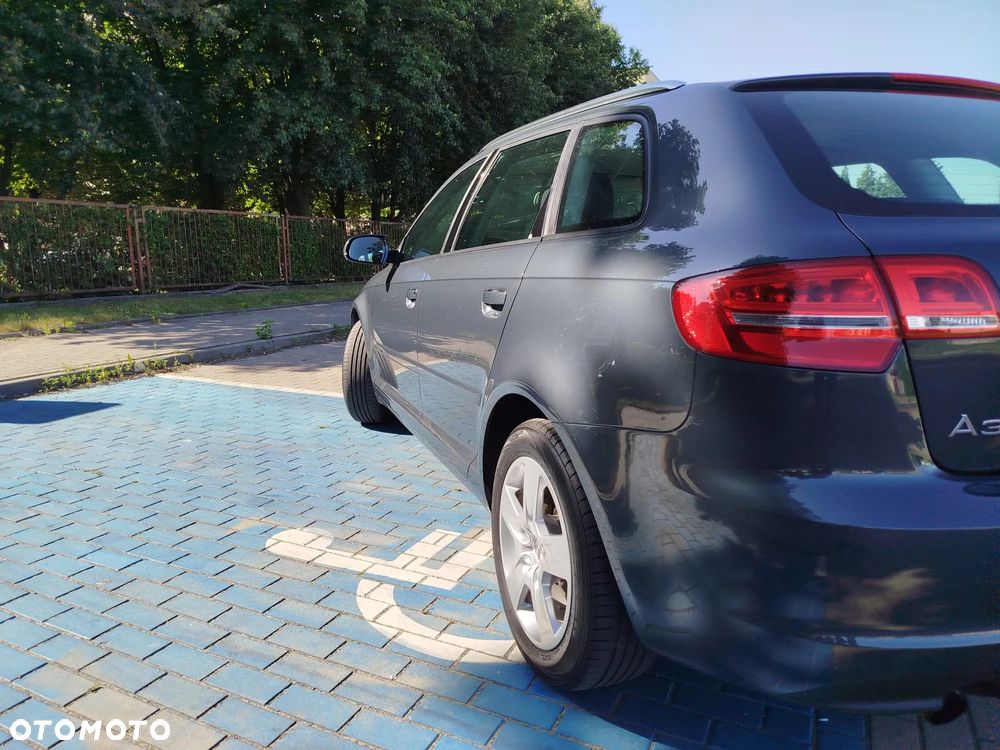 Audi A3 Sportback 1.6 Ambition - 11