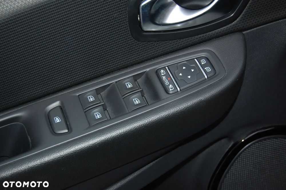 Renault Clio Energy TCe 120 EDC Bose Edition - 26