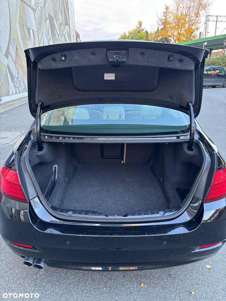 BMW Seria 5 520d xDrive - 3