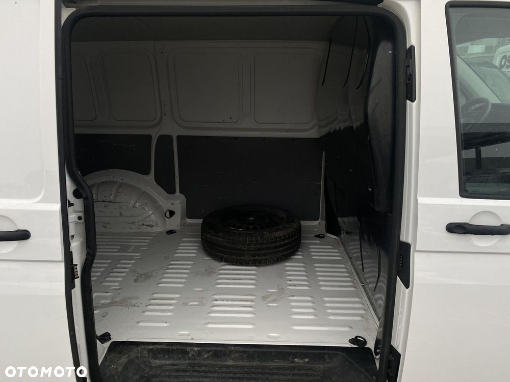 Volkswagen Transporter - 19