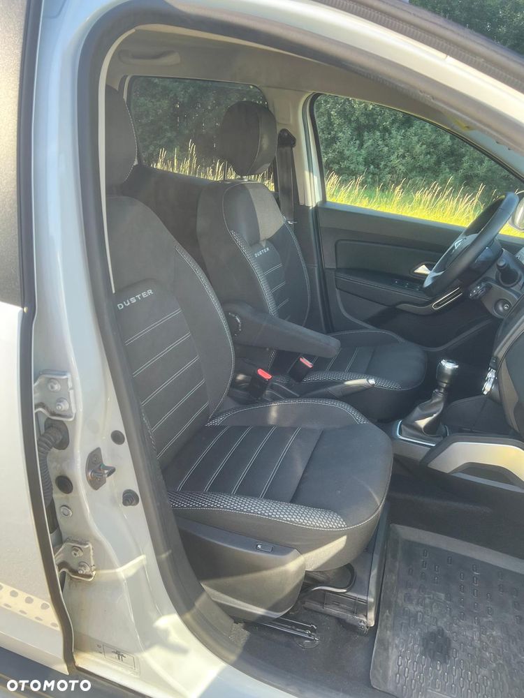 Dacia Duster SCe 115 4x4 Prestige - 28