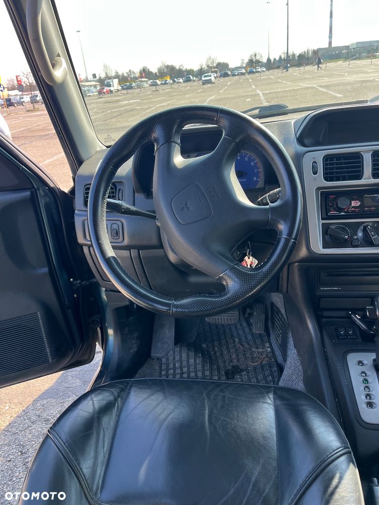 Mitsubishi Pajero Pinin - 9