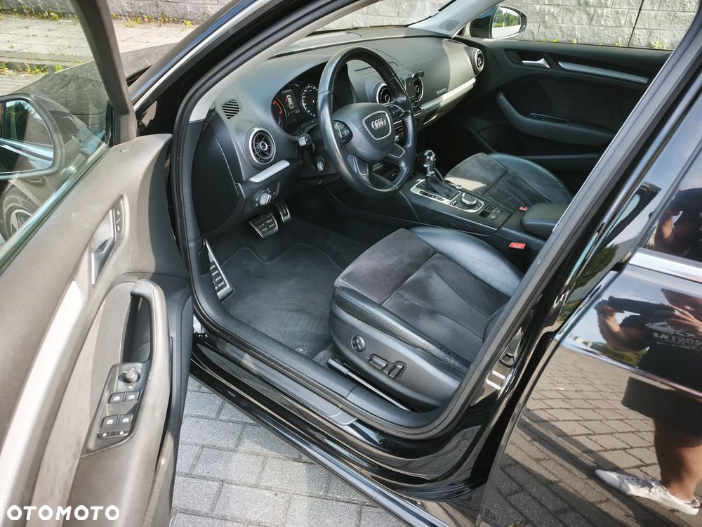 Audi A3 Sportback 2.0 TDI (clean diesel) quattro S tronic Ambiente - 19