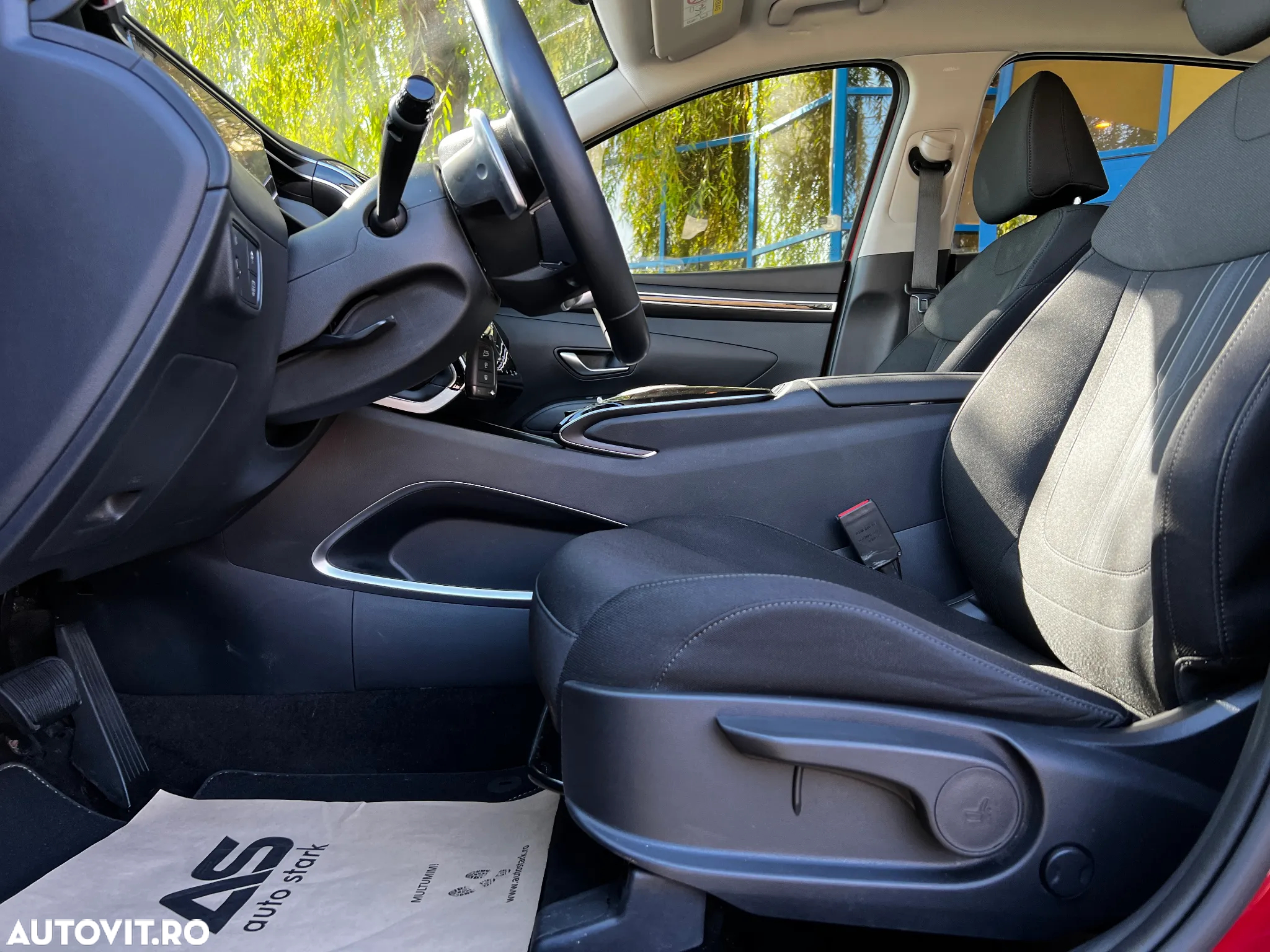 Hyundai Tucson 1.6 T-GDi HEV 2WD Select - 16