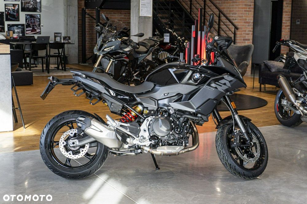 BMW F - 4