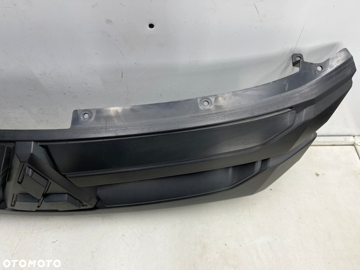 Atrapa Mitsubishi L200 5 V 19r.- grill przednia maskownica znaczek 7450B264 - 9