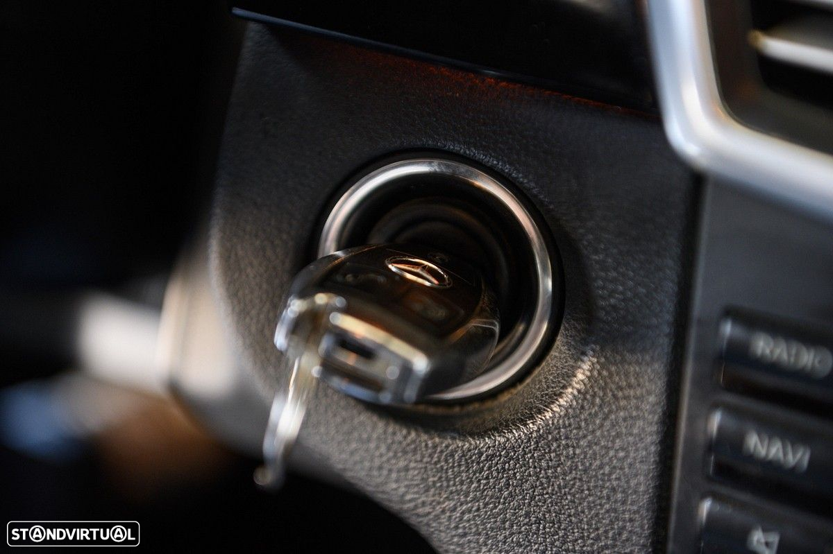 Mercedes-Benz E 250 CDi Avantgarde BE Auto. - 37