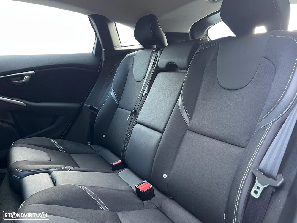 Volvo V40 1.5 T3 Sport Edition Geartronic - 6