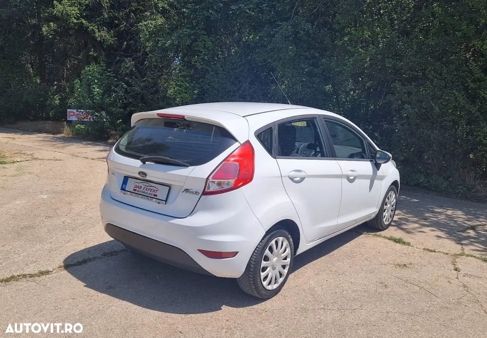 Ford Fiesta - 11
