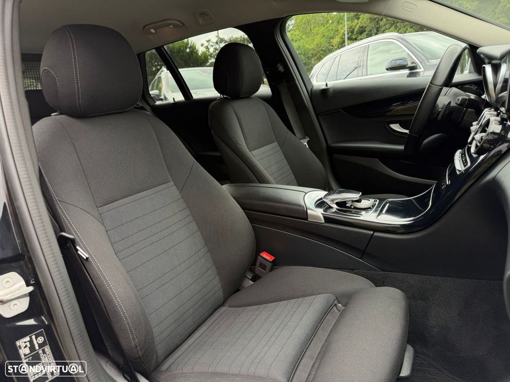 Mercedes-Benz C 300 de Edition - 19