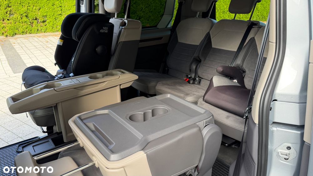 Volkswagen Multivan 2.0 TDI L2 Edition DSG - 9