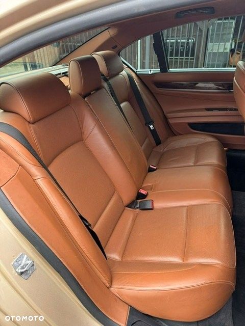 BMW Seria 7 740d xDrive - 25