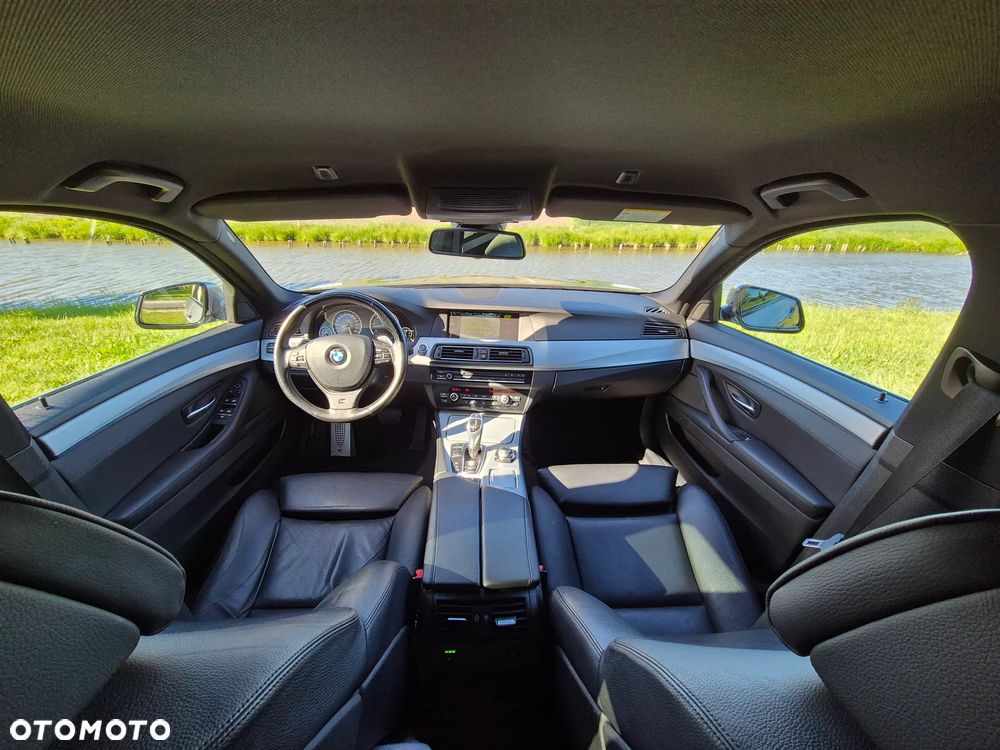BMW Seria 5 530d xDrive Sport-Aut Modern Line - 15