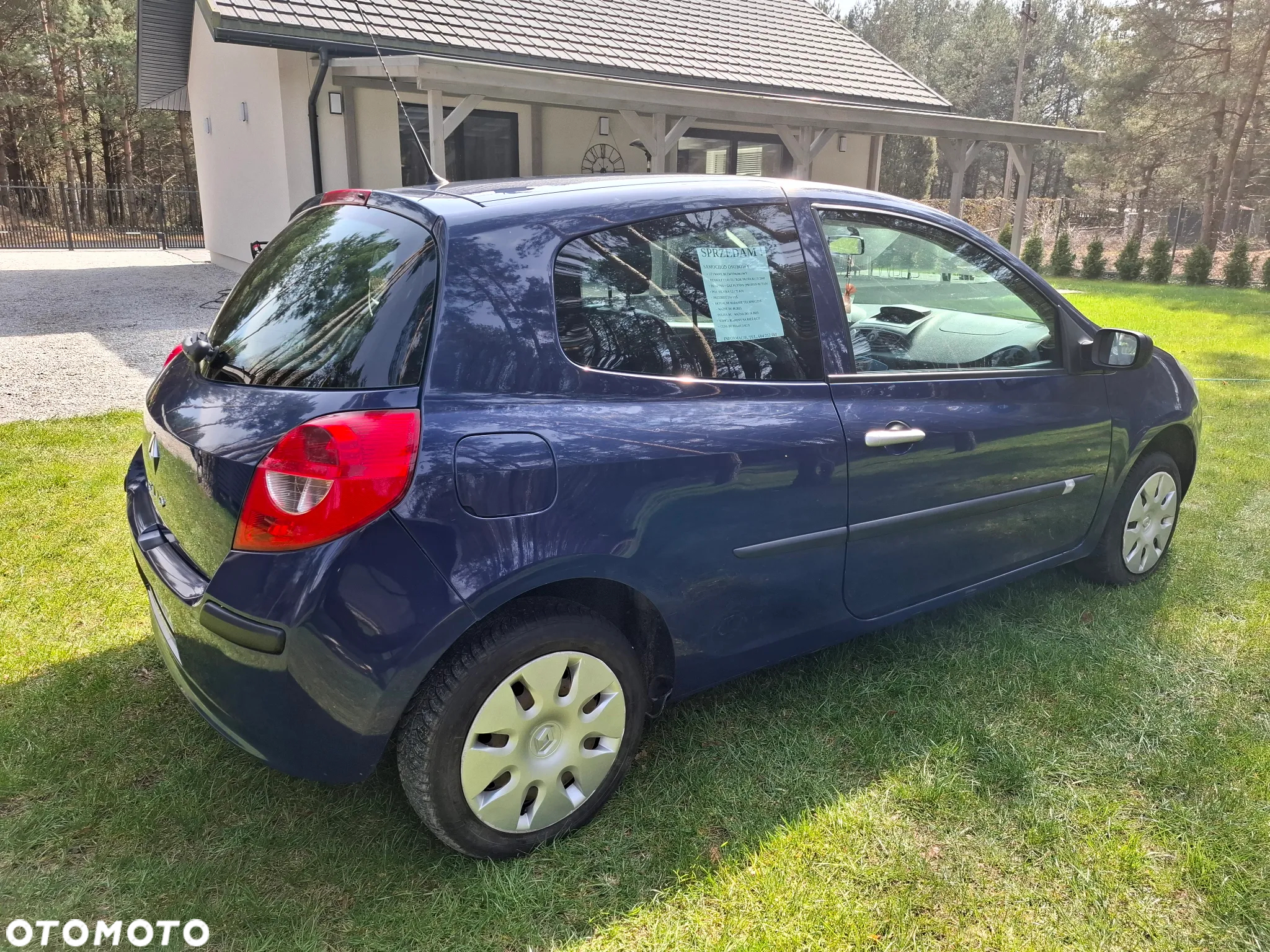 Renault Clio 1.2 16V 75 Collection - 4