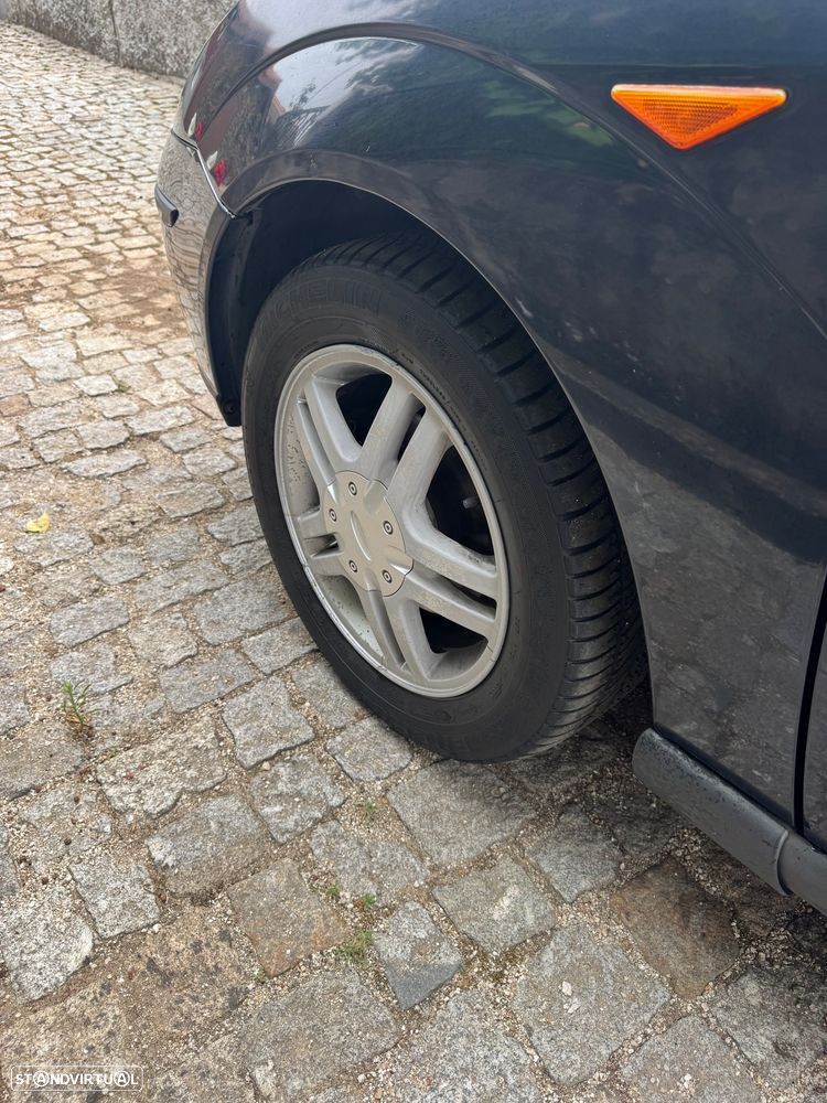 Ford Focus 1.8 TDdi Trend - 1