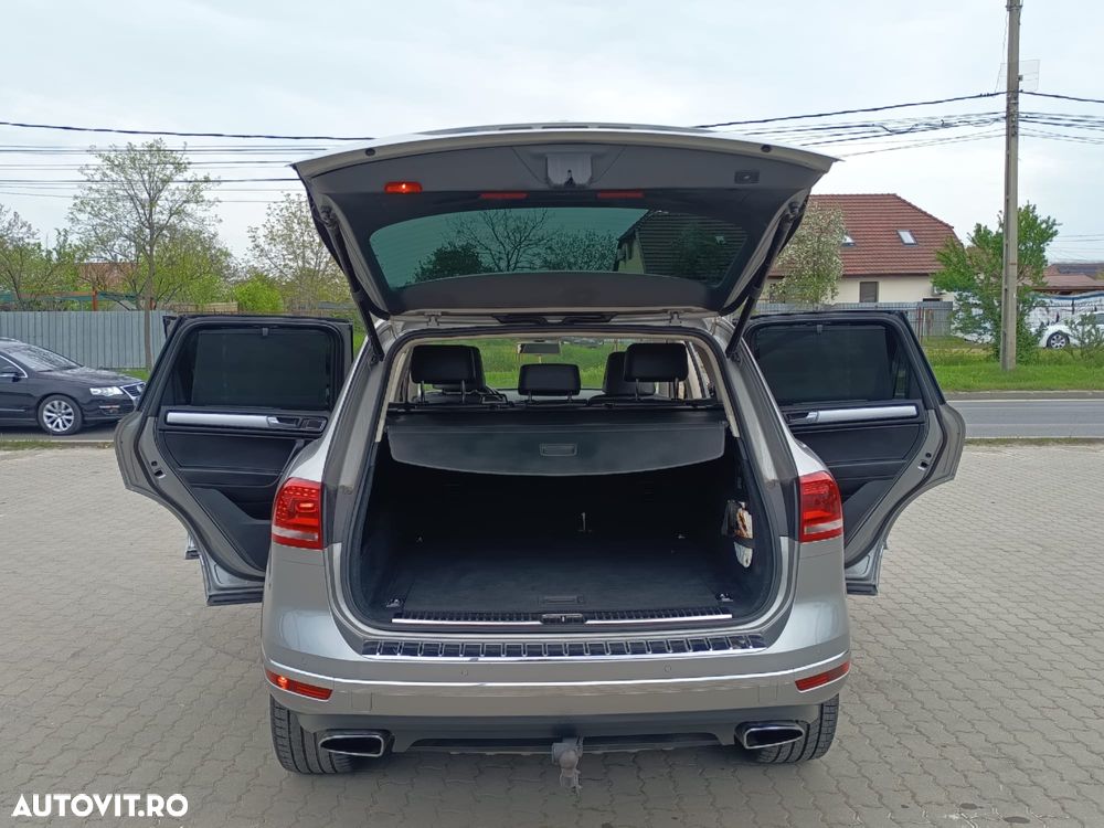 Volkswagen Touareg - 8