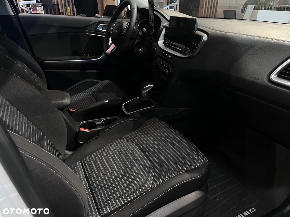 Kia XCeed 1.6 T-GDI M DCT - 14