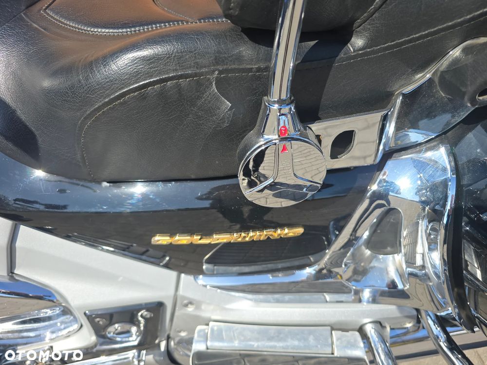 Honda GL - 35