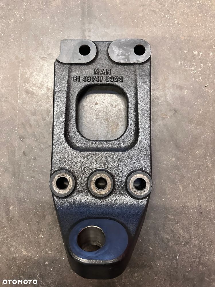 Łapa drążka osi skrętnej MAN TGX 81467413023 - 1