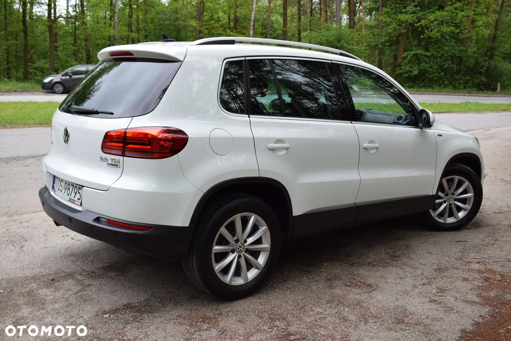 Volkswagen Tiguan 2.0 TDI DPF BlueMotion Technology Lounge Sport & Style - 3