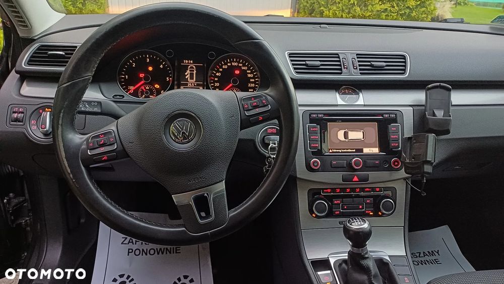 Volkswagen Passat - 5