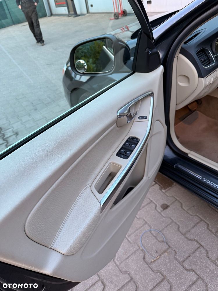 Volvo S60 2.5 T5 - 10