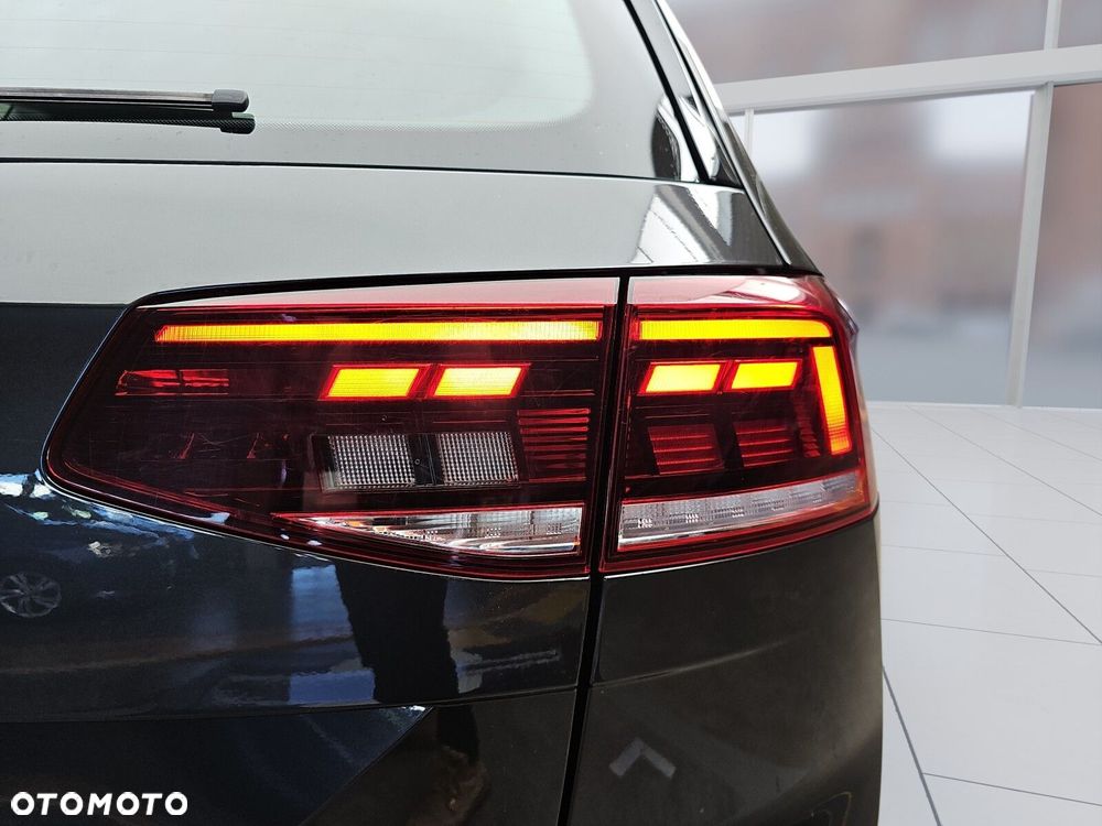 Volkswagen Passat - 27