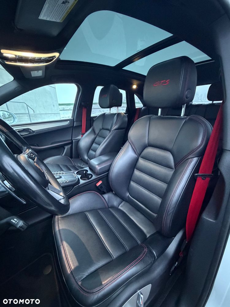 Porsche Macan GTS PDK - 18