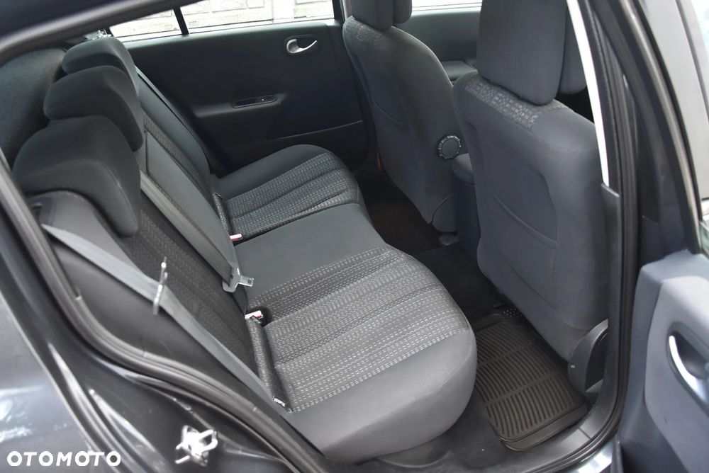 Renault Megane 1.6 16V Dynamique - 25