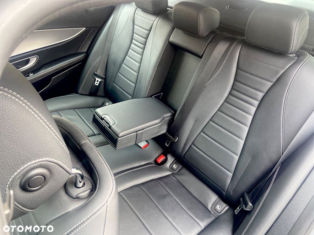 Mercedes-Benz Klasa E 220 d 9G-TRONIC AMG Line - 23