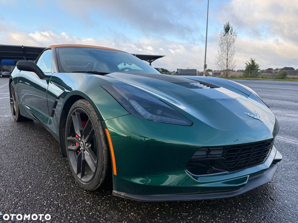 Chevrolet Corvette - 4