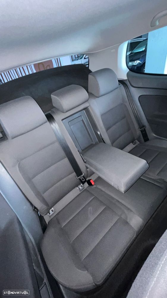 VW Golf 2.0 TDi Sport DSG - 10