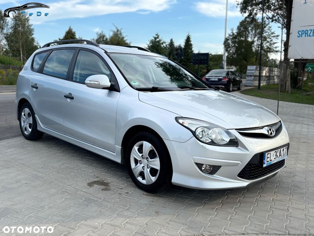 Hyundai i30 1.6 CRDi Comfort EU5 - 6