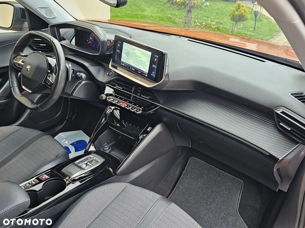Peugeot 2008 1.5 BlueHDi Allure Pack S&S EAT8 - 31