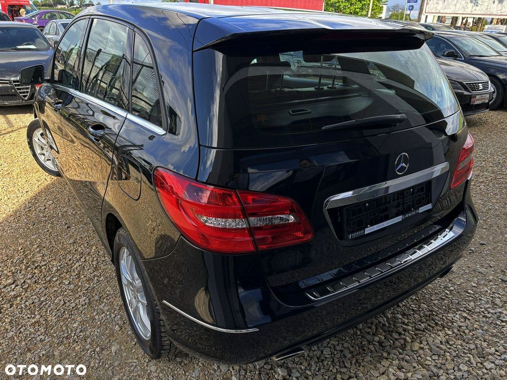 Mercedes-Benz Klasa B 200 7G-DCT UrbanStyle Edition - 4