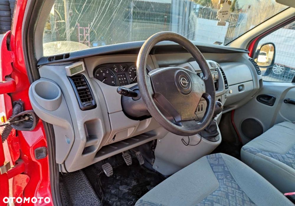 Opel Vivaro - 15