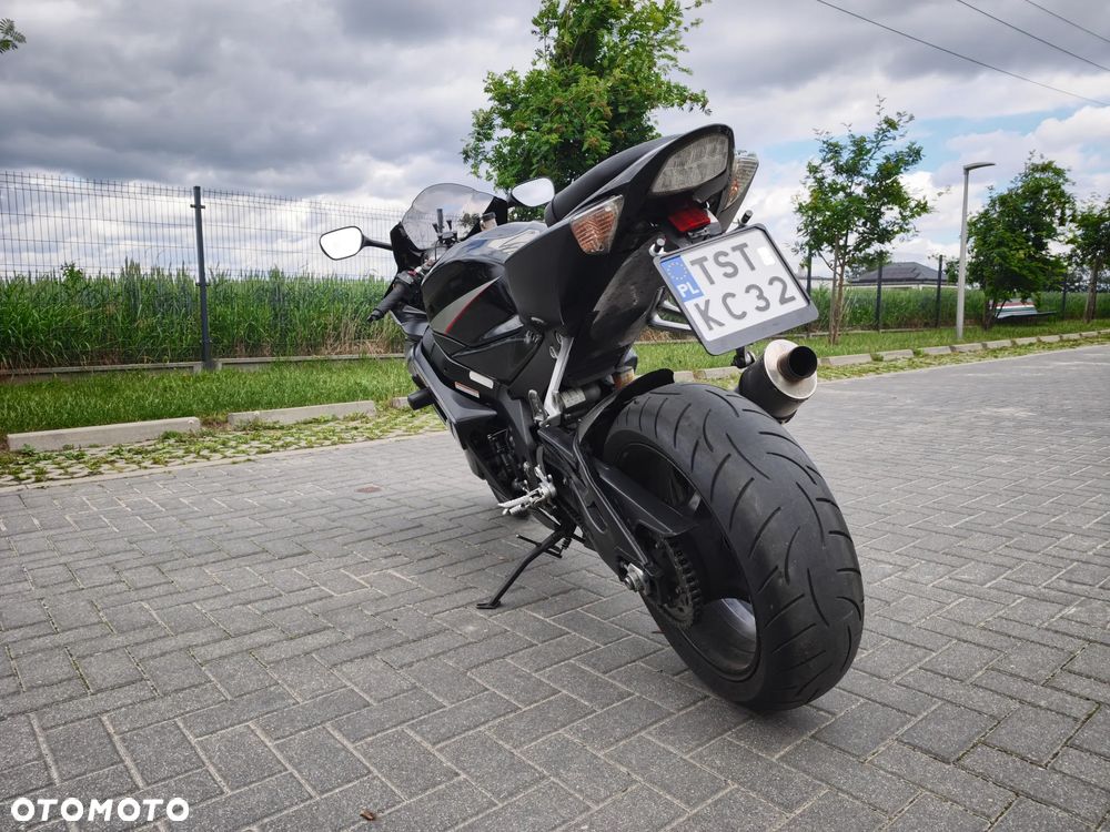 Suzuki GSX-R - 6
