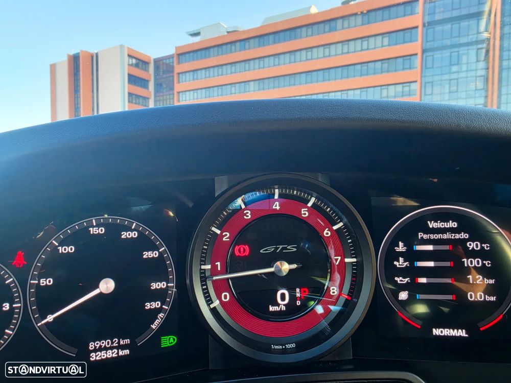 Porsche 911 (992) Carrera 4 GTS PDK - 12