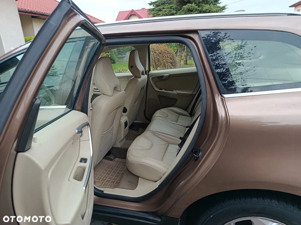 Volvo XC 60 - 8