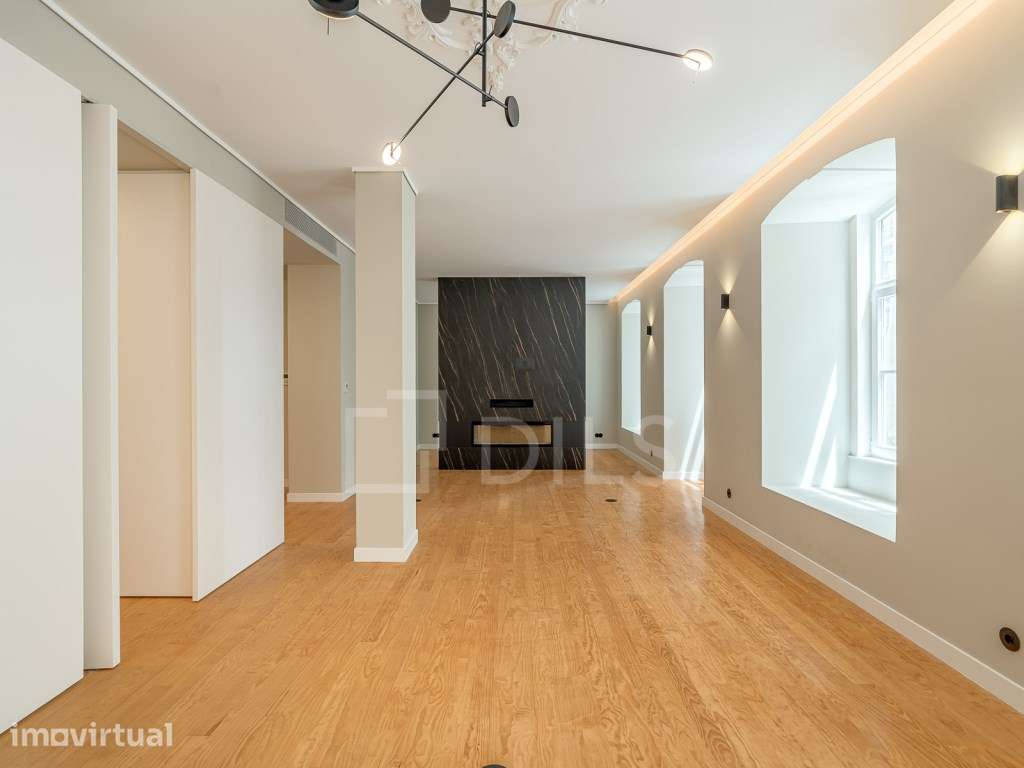 Apartamento T3 renovado em Alfama - Grande imagem: 3/37