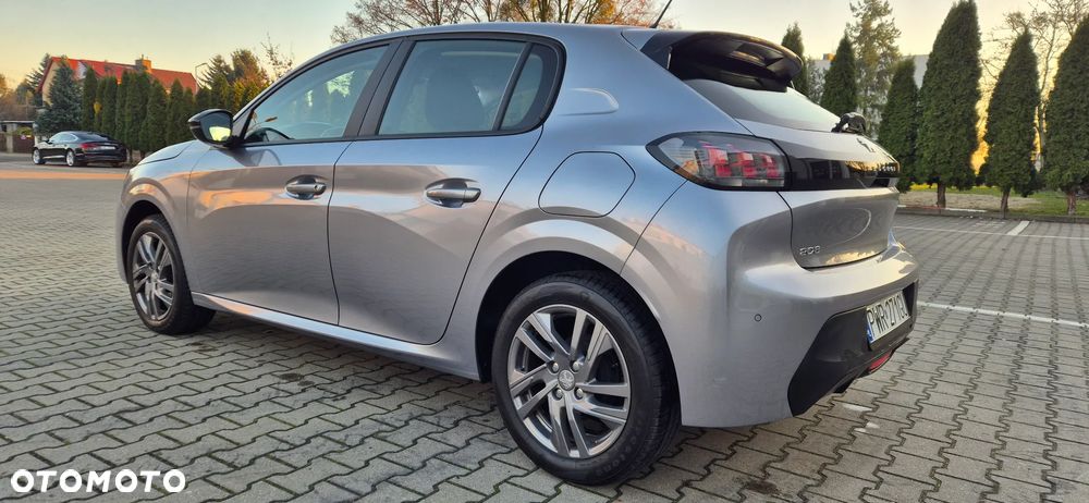 Peugeot 208 PureTech 75 Allure - 8