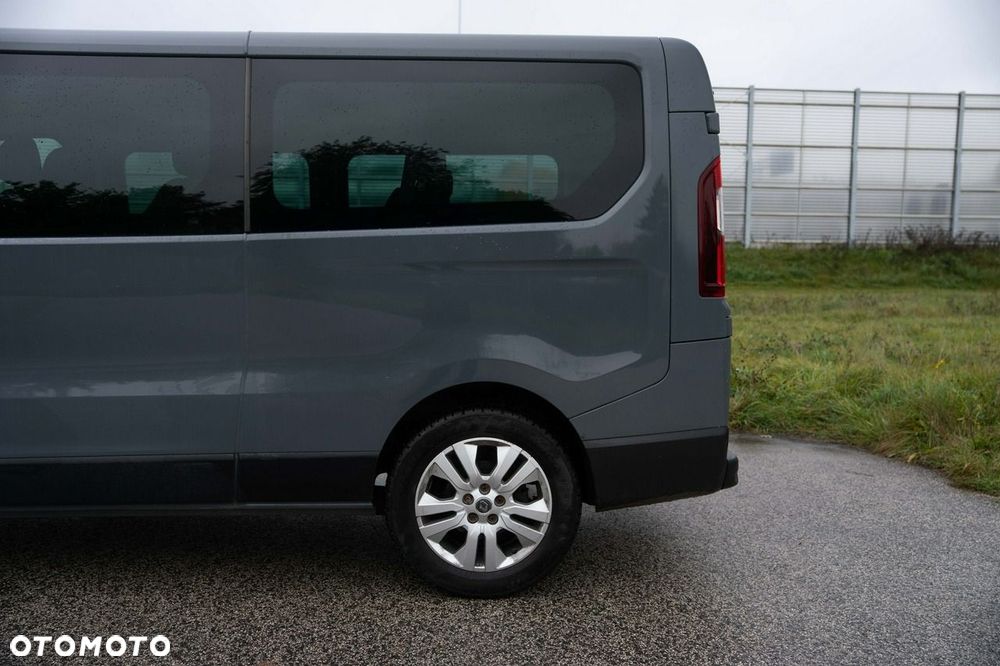 Renault Trafic Grand 2.0 dCi EDC - 13