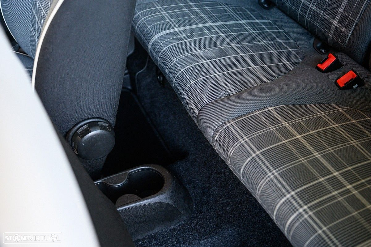 Fiat 500 1.0 Hybrid Lounge - 30